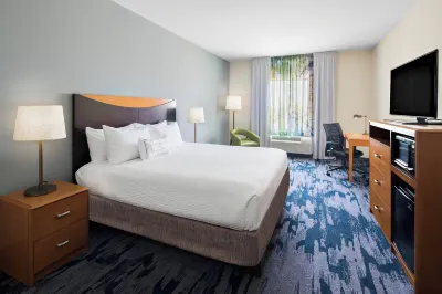 Fairfield Inn & Suites Hobbs Отели рядом с достопримечательностью «Бродмур Шопинг Сентер энд Молл»