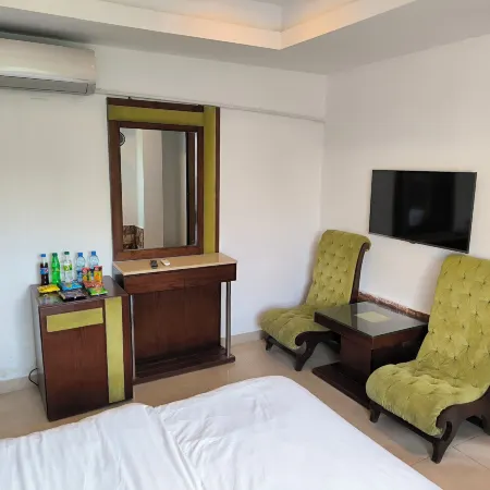 Intellectual Inn, Bahria Town