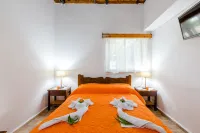 Aadonis Villa