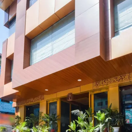 Hotel Saffron