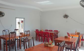 Sunrise Village Hotel