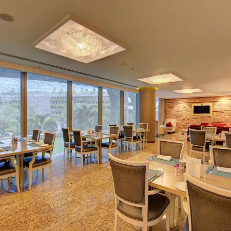 Niranta Transit Hotel Mumbai Airport - At Arrivals