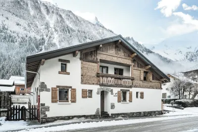 Appartements de l'Héliopic Hotels near Aiguilles de Chamonix