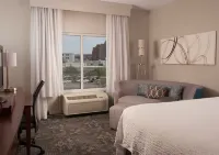 Courtyard Charleston Waterfront