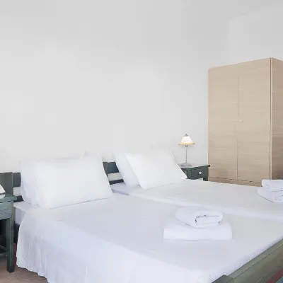 San Antonio Summer House Hotels near Damuli Beach