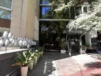Howard Johnson by Wyndham Cordoba Hotels near Paseo Sobremonte