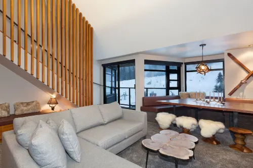 Gibbons Life Accommodations - 4 Yıldız