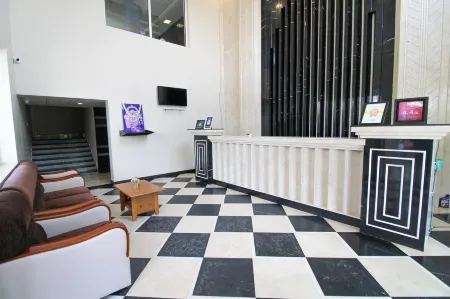 Hotel Golden Gateway Отели рядом с достопримечательностью «Sripuram Golden Temple»