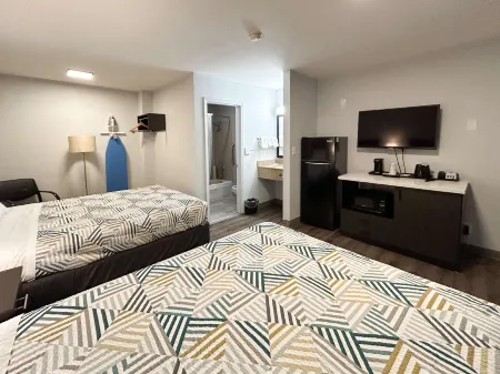 Studio 6 Suites Vancouver WA Waterfront Отели рядом с достопримечательностью «Interstate Bridge»