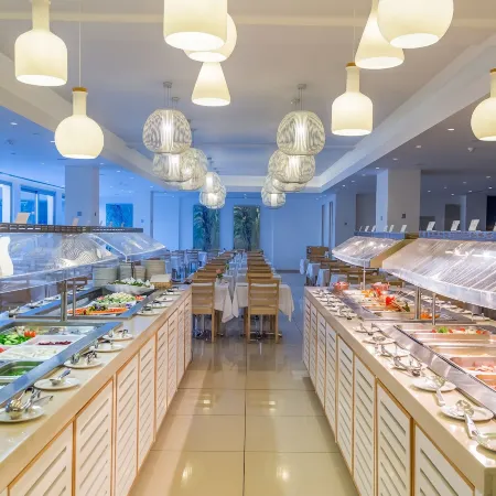 Vrissaki Beach Hotel