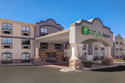 Holiday Inn Express & Suites Moab فنادق في 
