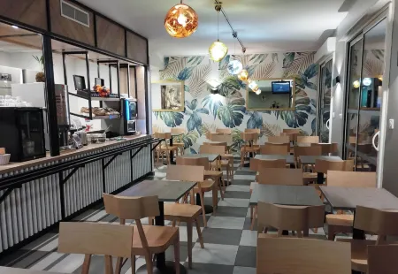 B&B HOTEL Agen Castelculier Отели в г. Валанс д'Ажан