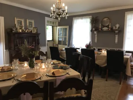 Fallen Tree Farm Bed and Breakfast