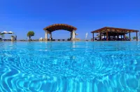 Sirens Beach & Village - Strand