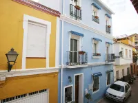 Málaga Lodge Guesthouse Hotels near Castillo de Gibralfaro