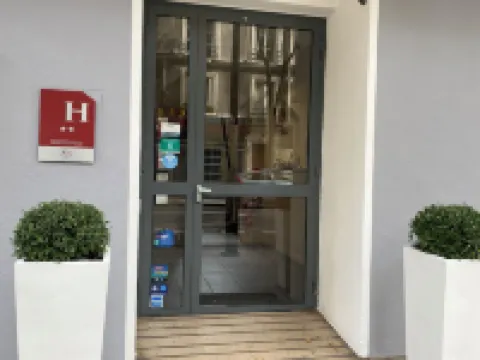 布洛涅裏沃代塞納河酒店 布洛涅－比揚古酒店
