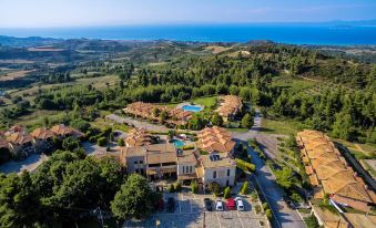 Akritas Ef Zin Villas & Suites