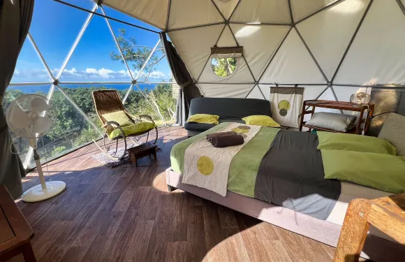 泡泡圓頂村酒店