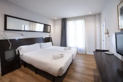 بيتيت بالاس آرانا Hotels near Guggenheim