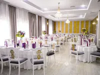 Royal Class Hotel Hotel in zona Iulius Mall