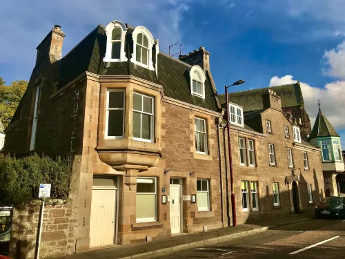 Leven House Bed and Breakfast Hotels in Crieff