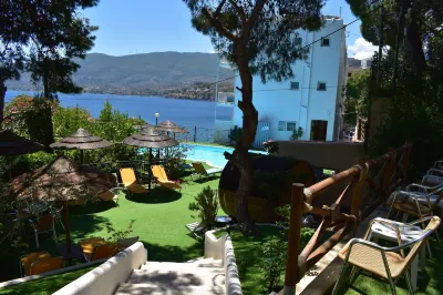 New Aegli Resort Hotel فنادق في Poros