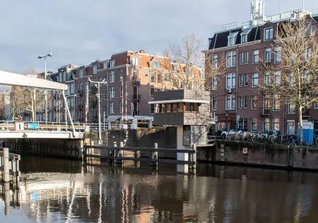 Sweets - Zeilstraatbrug Отели рядом с достопримечательностью «Амстердамский свободный университет»