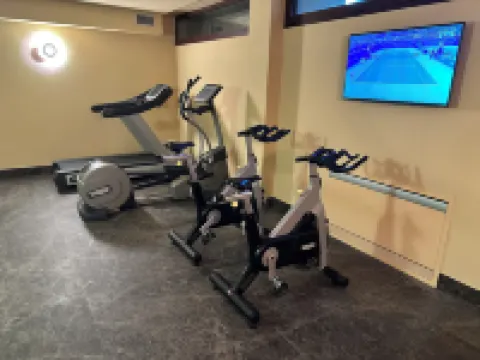 オママ ホテル アオスタのホテル