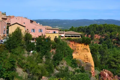 Vvf Luberon Provence Hotels in Gordes