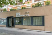 Hotel LIS Hotel in zona Arazzeria Scassa