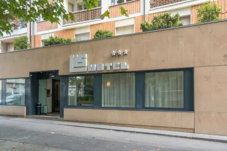 Hotel LIS Отели в г. Асти