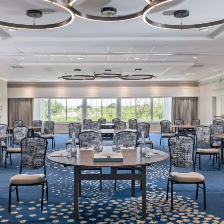 DoubleTree Suites by Hilton Naples