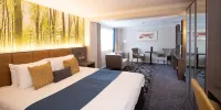 Burleigh Court Hotel and Leisure Hotel di 