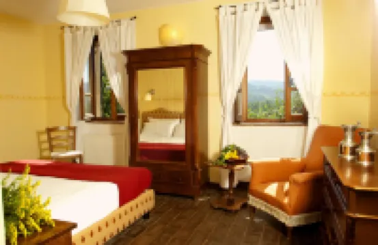 聖特魯米娜圖農場假日酒店