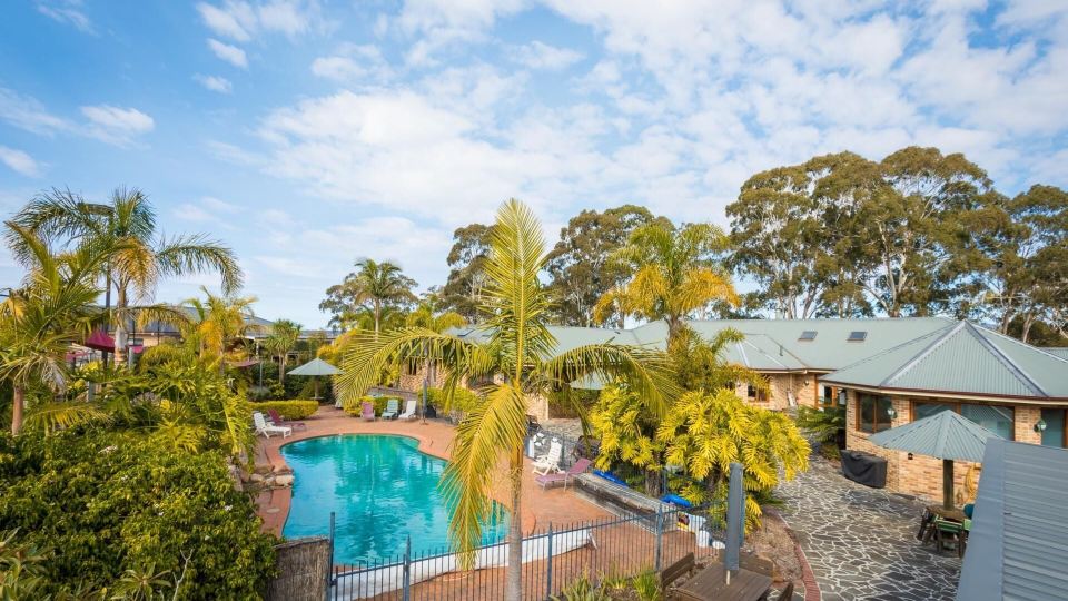 Robyn's Nest Lakeside Resort