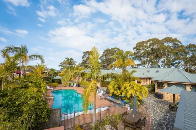 Robyn's Nest Lakeside Resort Hotels near Merimbula Main Beach