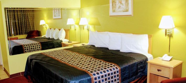 Hutchinson Inn Hotels in Reno County