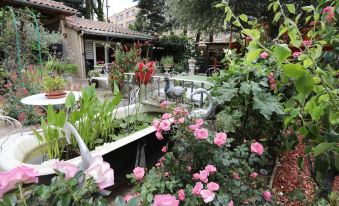 Maison d'Hôtes et Roulotte" le 6 Bis"