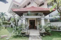 RedDoorz Syariah Near Gelora Delta Sidoarjo