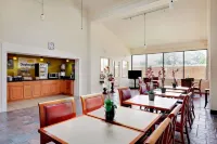 Days Inn by Wyndham Lafayette Near Lafayette Airport Hotels in Broussard