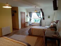 La Parisière Hotels in Montpinchon