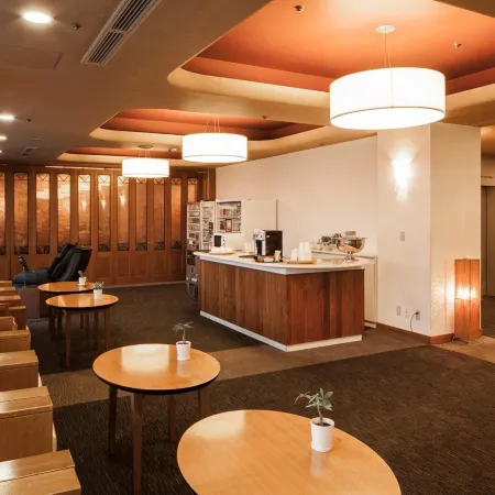 Sunsky Hotel Отели рядом с достопримечательностью «Железнодорожная станция Модзико»