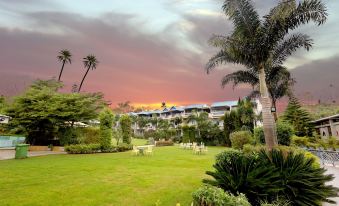 Hummingbird Resort