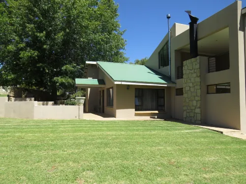 Bella Vista Self Catering Hotels in Clarens
