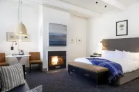 Waters Edge Hotels in Tiburon