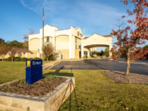 Comfort Inn Opelika - Auburn Hotels in Opelika