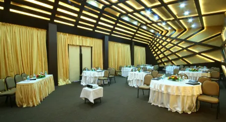 The Golden Crown Hotel & Spa, Colva