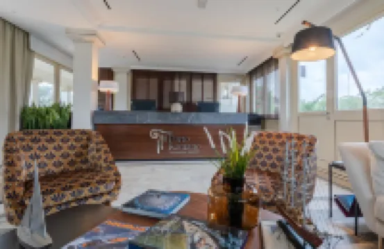 波爾圖羅馬諾濱海度假村 菲烏米奇諾酒店