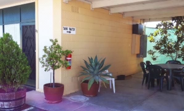 Bordertown Motel - Housity