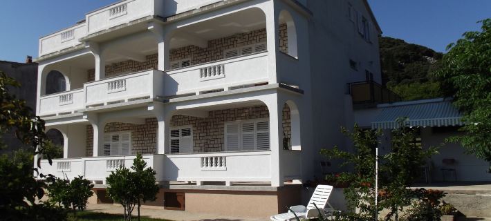 Rooms Viskic Hotels in Rab